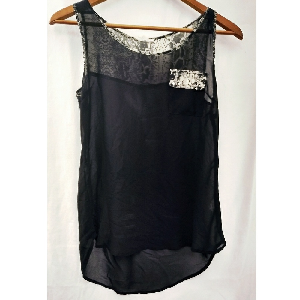 Edge blouse